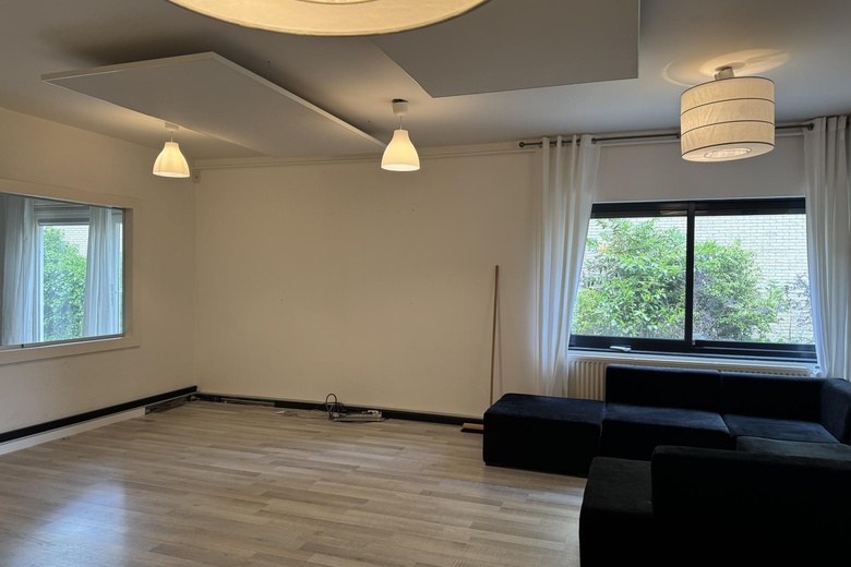 BedrijfsruimteaanPampuslaan 15<br/> inWeesp