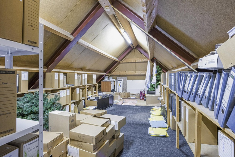 Kantoorruimteaan't Dorp 103<br/> inHeesch Kantoorruimteaan't Dorp 103<br/> inHeesch