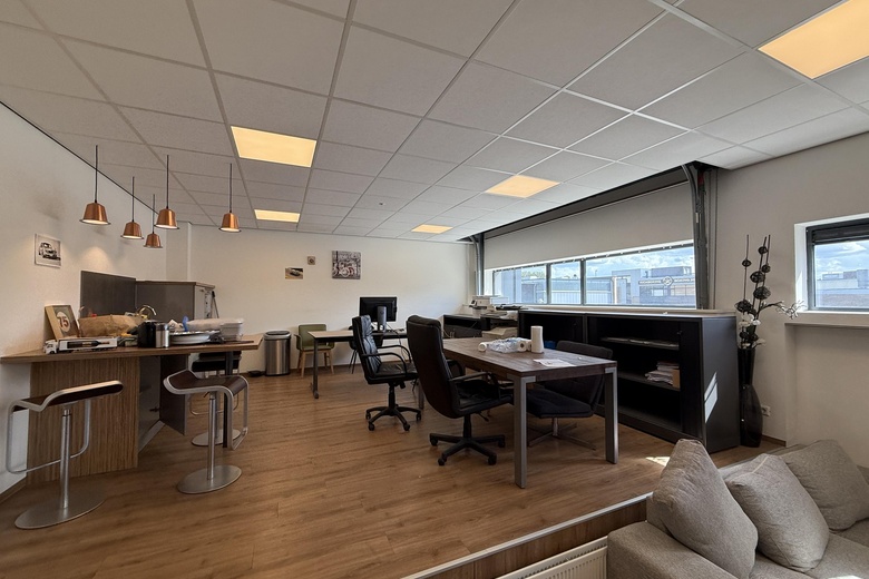 BedrijfsruimteaanLaagjesweg 28 A<br/> inRotterdam BedrijfsruimteaanLaagjesweg 28 A<br/> inRotterdam