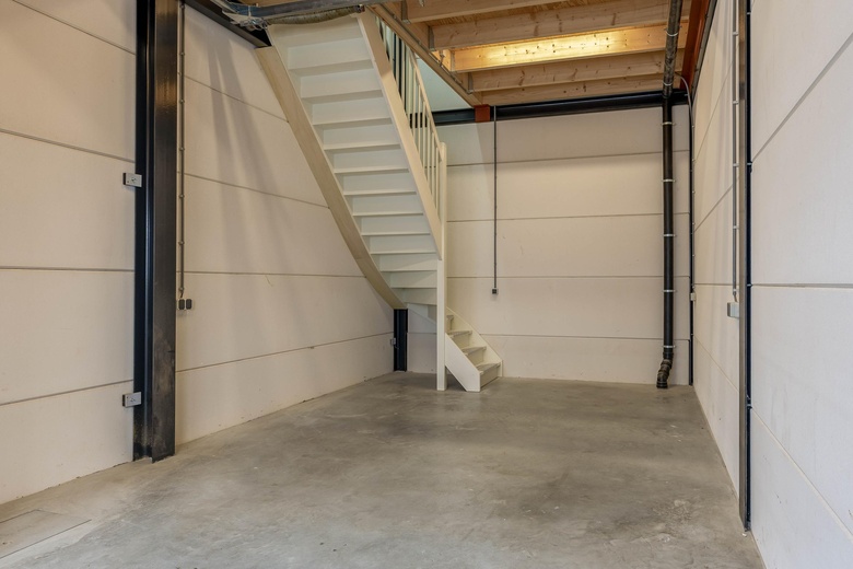 BedrijfsruimteaanNikkelweg 265<br/> inAlphen aan den Rijn