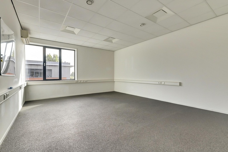 BedrijfsruimteaanKouwe Hoek 20<br/> inWaddinxveen