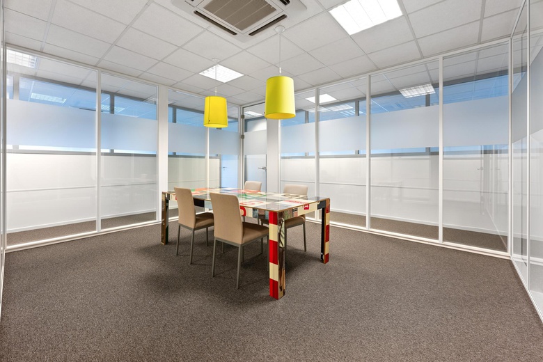 KantoorruimteaanTrondheim 11 - 15<br/> inBarendrecht