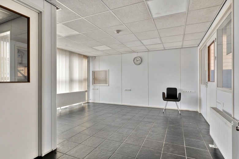 BedrijfsruimteaanLinschotenstraat 18 A<br/> inRotterdam