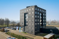 Bekijk foto 2 van eenheid 1 aan de Rivium Quadrant 1 in Capelle aan den IJssel Bekijk foto 2 van eenheid 1 aan de Rivium Quadrant 1 in Capelle aan den IJssel