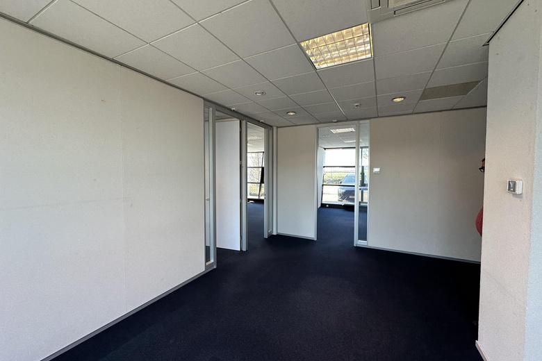 KantoorruimteaanEmoeweg 5<br/> inLelystad KantoorruimteaanEmoeweg 5<br/> inLelystad