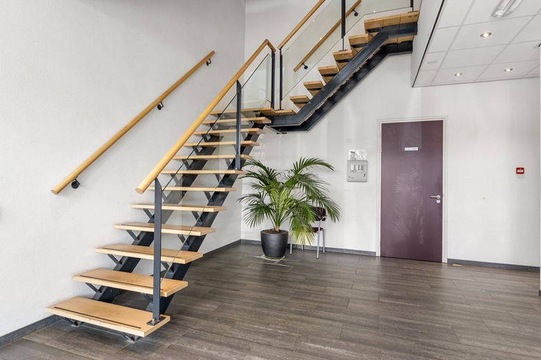 KantoorruimteaanNeonstraat 20<br/> inEde KantoorruimteaanNeonstraat 20<br/> inEde