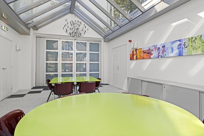 KantoorruimteaanArnhemsestraatweg 8<br/> inVelp