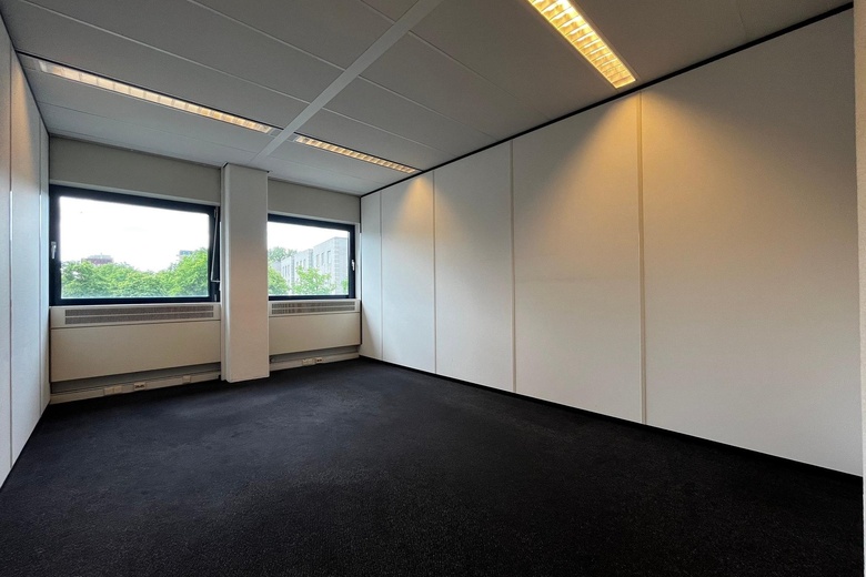 KantoorruimteaanVreeswijksestraatweg 22<br/> inNieuwegein