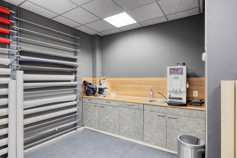 BedrijfsruimteaanTinus van der Sijdestraat 7<br/> inSprang