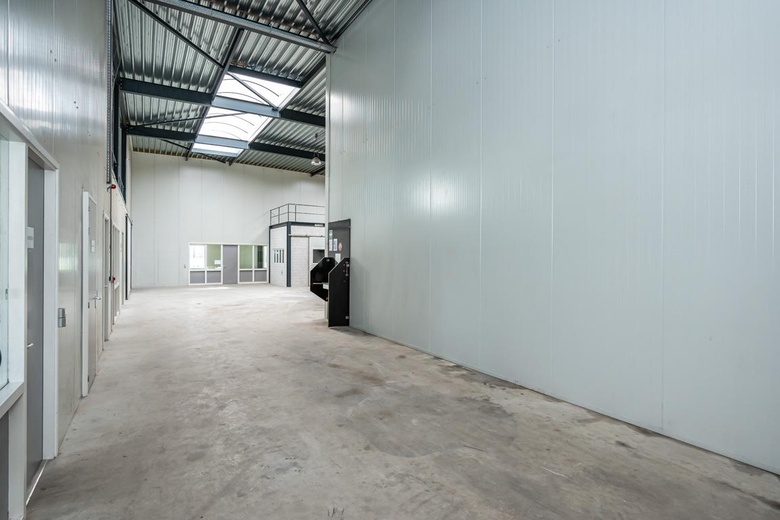 BedrijfsruimteaanBoezemweg 15<br/> inOude-Tonge