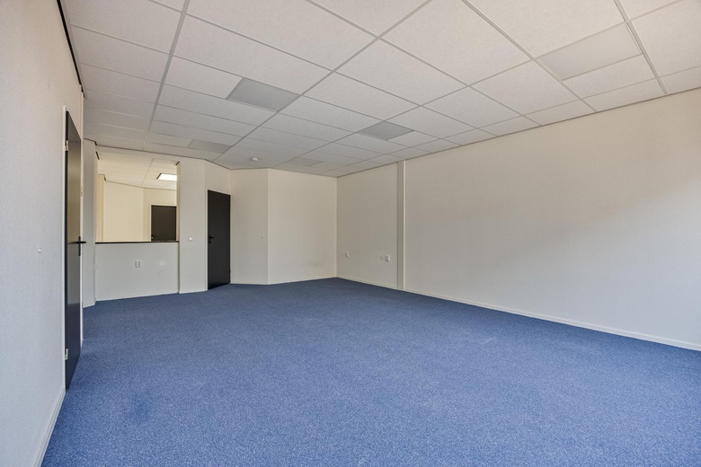 KantoorruimteaanVenenweg 18<br/> inZwanenburg KantoorruimteaanVenenweg 18<br/> inZwanenburg