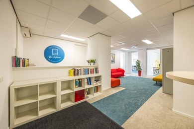 Bekijk foto 2 van Burgemeester Reigerstraat 55