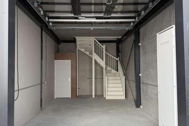 BedrijfsruimteaanHogeweyselaan 201 S<br/> inWeesp