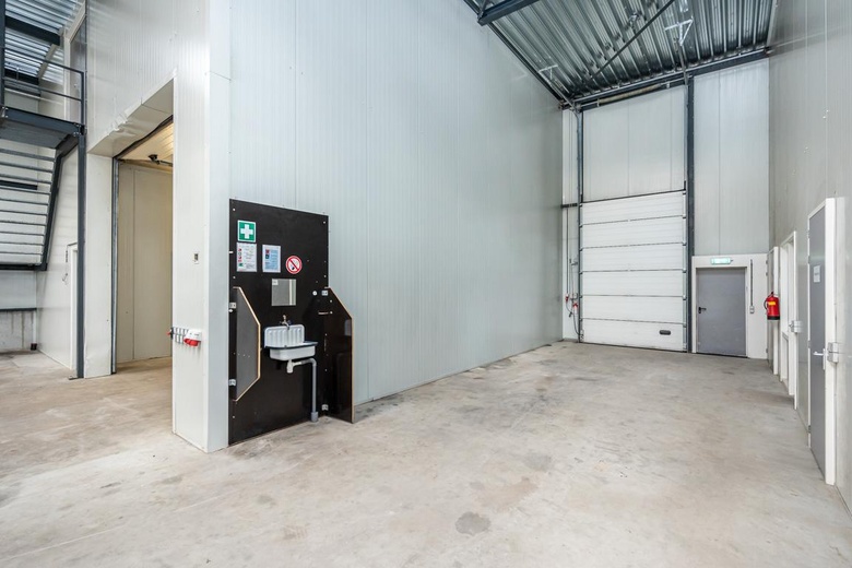 BedrijfsruimteaanBoezemweg 15<br/> inOude-Tonge