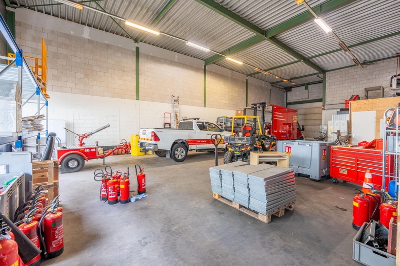 BedrijfsruimteaanWilgenkade 11<br/> inHouten