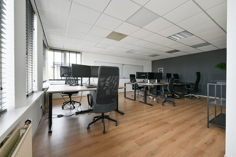 BedrijfsruimteaanVoltastraat 24<br/> inBarneveld BedrijfsruimteaanVoltastraat 24<br/> inBarneveld