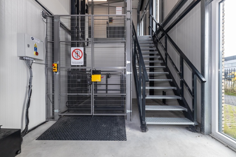 BedrijfsruimteaanDirk Verheulweg 10 D<br/> inWaddinxveen BedrijfsruimteaanDirk Verheulweg 10 D<br/> inWaddinxveen