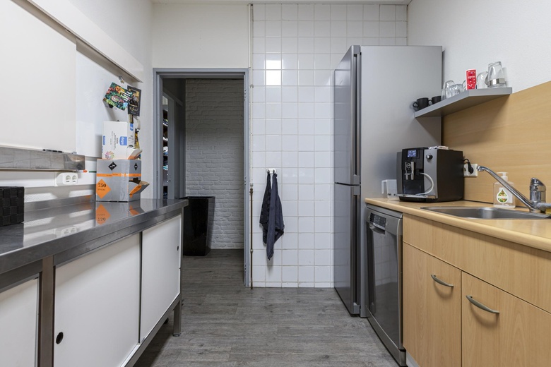 BedrijfsruimteaanKalkovenweg 14<br/> inAlphen aan den Rijn