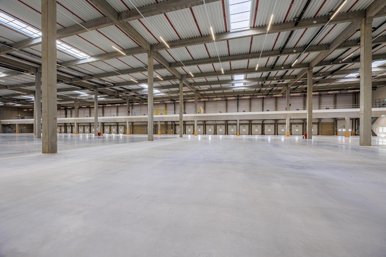 BedrijfsruimteaanRietgraaf 10 - 12<br/> inOosterhout