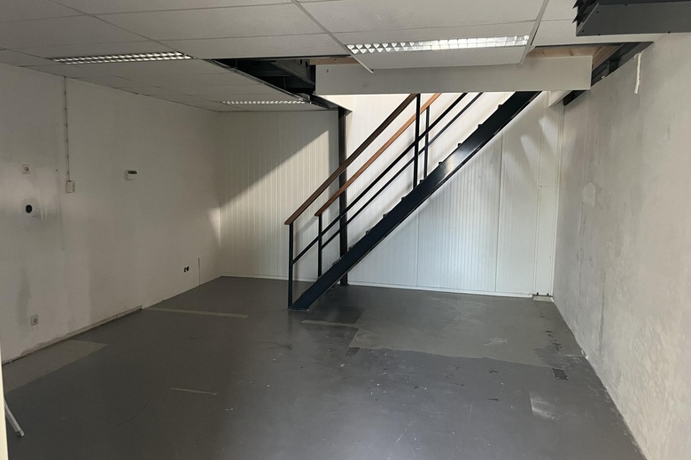 BedrijfsruimteaanOhmweg 9 a<br/> inAlblasserdam