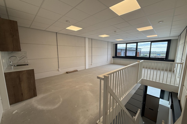 BedrijfsruimteaanReedijk 8 F 22<br/> inHeinenoord