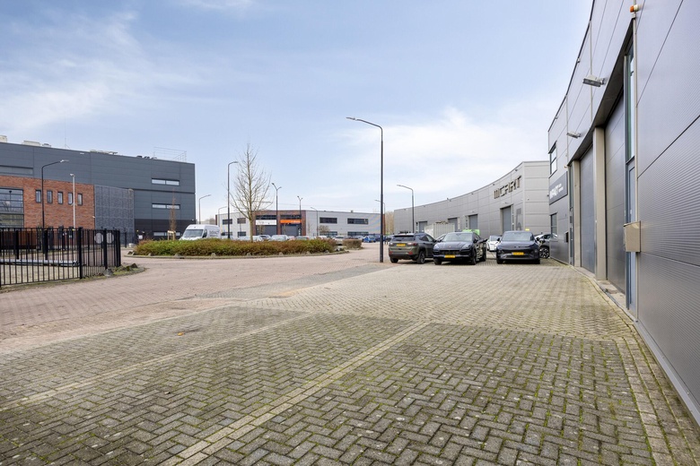 BedrijfsruimteaanVan Coulsterweg 9<br/> inAlblasserdam