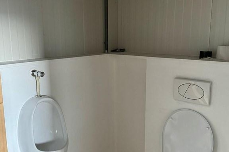 BedrijfsruimteaanProduktieweg 13 22<br/> inEmmeloord