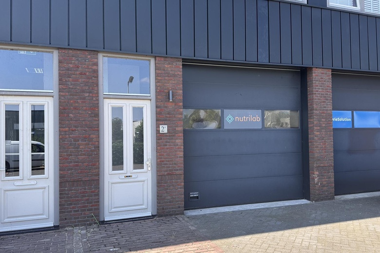 BedrijfsruimteaanIndustrieweg 2<br/> inGiessen BedrijfsruimteaanIndustrieweg 2<br/> inGiessen