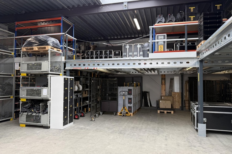 BedrijfsruimteaanAchterzeedijk 57 3<br/> inBarendrecht