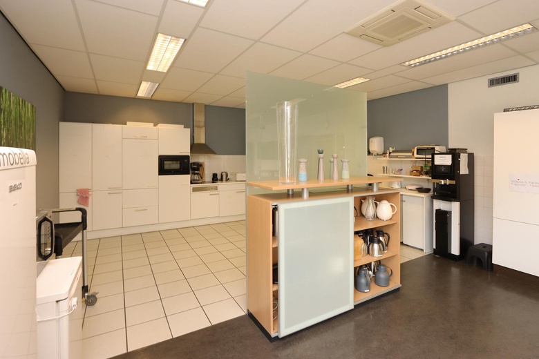 KantoorruimteaanRadioweg 2 - 6<br/> inAlmere KantoorruimteaanRadioweg 2 - 6<br/> inAlmere