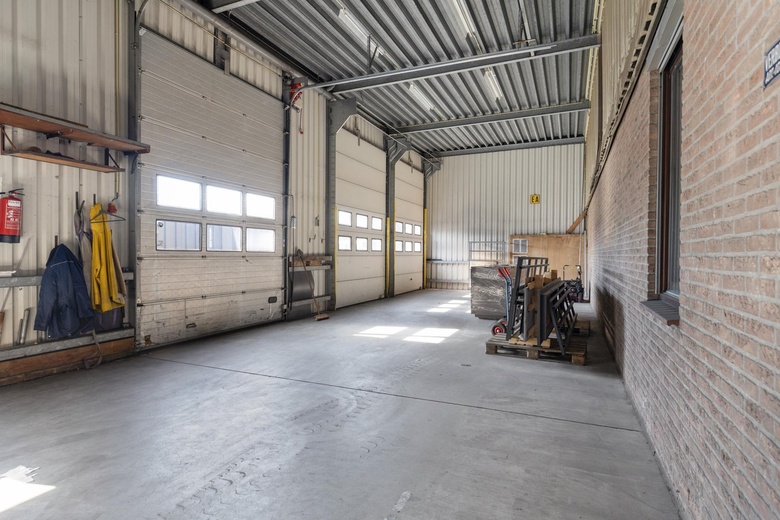 BedrijfsruimteaanNijverheidsstraat 9<br/> inLichtenvoorde BedrijfsruimteaanNijverheidsstraat 9<br/> inLichtenvoorde