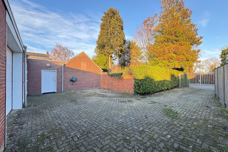 BedrijfsruimteaanWega 1<br/> inHapert