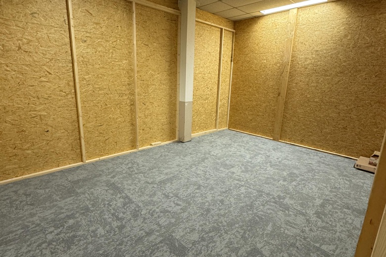 BedrijfsruimteaanHastelweg 260 D<br/> inEindhoven