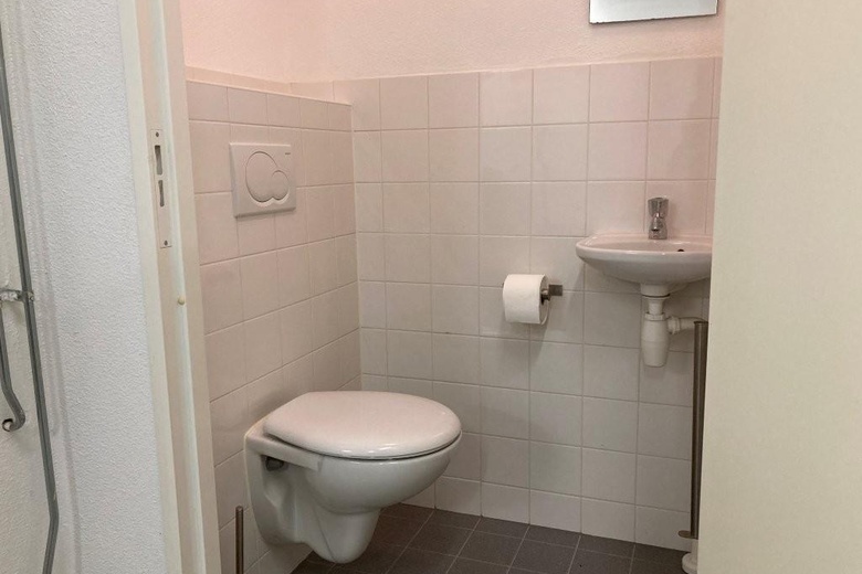 BedrijfsruimteaanSchuit 16 G<br/> inOudkarspel