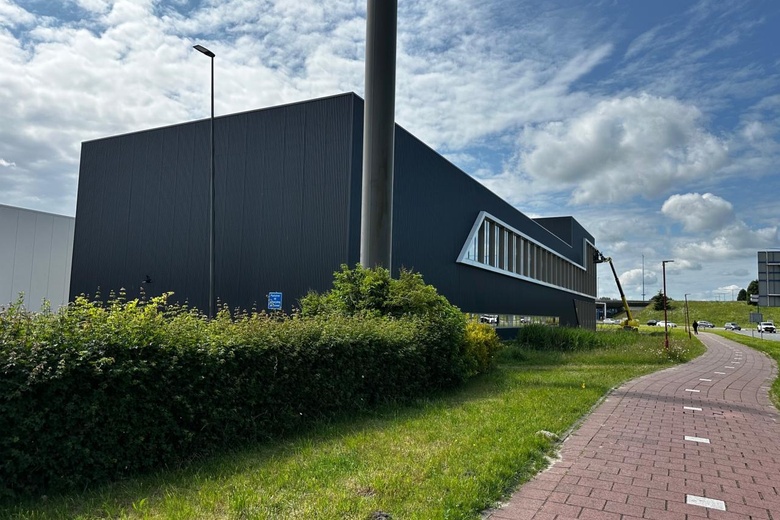 BedrijfsruimteaanKelvinstraat 9<br/> inZoetermeer