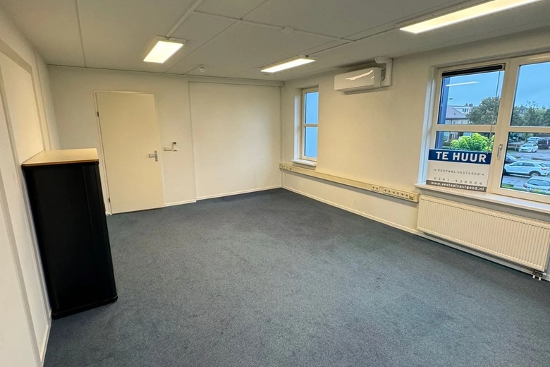 KantoorruimteaanMidden Engweg 21<br/> inPutten KantoorruimteaanMidden Engweg 21<br/> inPutten