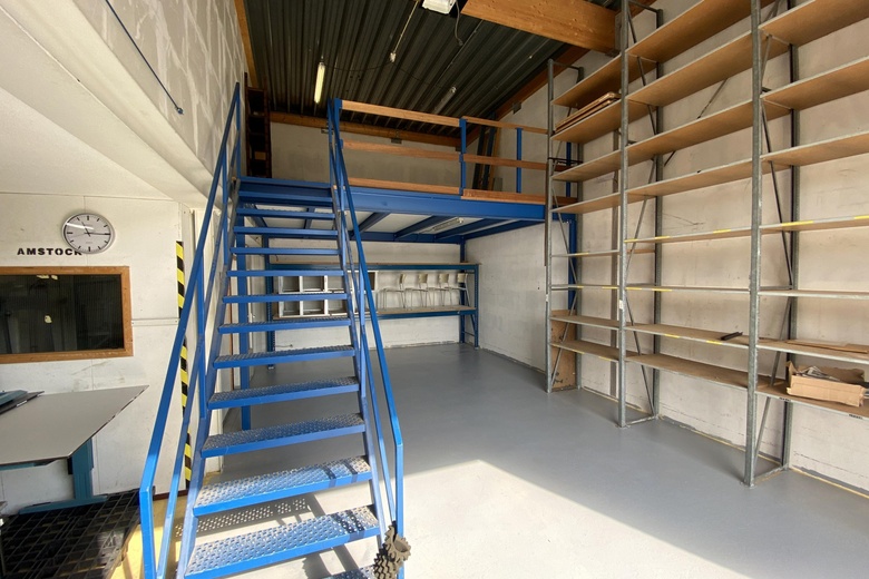 BedrijfsruimteaanJosephine Bakerstraat 8<br/> inAlmere BedrijfsruimteaanJosephine Bakerstraat 8<br/> inAlmere