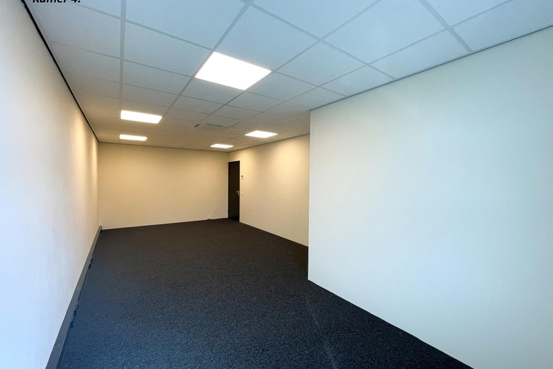 KantoorruimteaanMolenweg 1<br/> inErmelo KantoorruimteaanMolenweg 1<br/> inErmelo