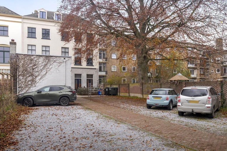 KantoorruimteaanIJsselkade 7<br/> inZutphen