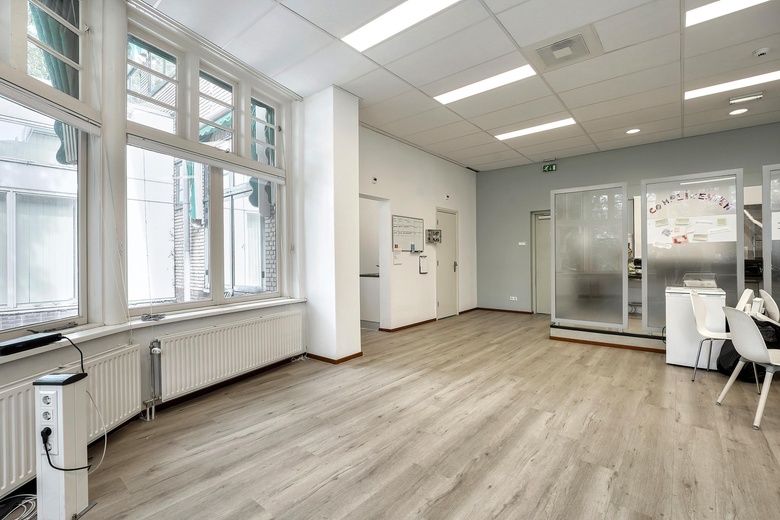 KantoorruimteaanRoodenburgerstraat 1 A<br/> inLeiden
