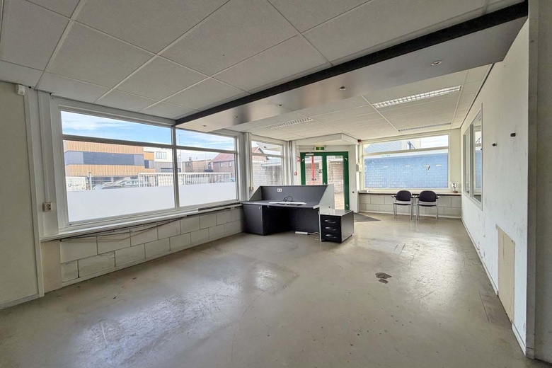 BedrijfsruimteaanIndustrieweg 20<br/> inSliedrecht