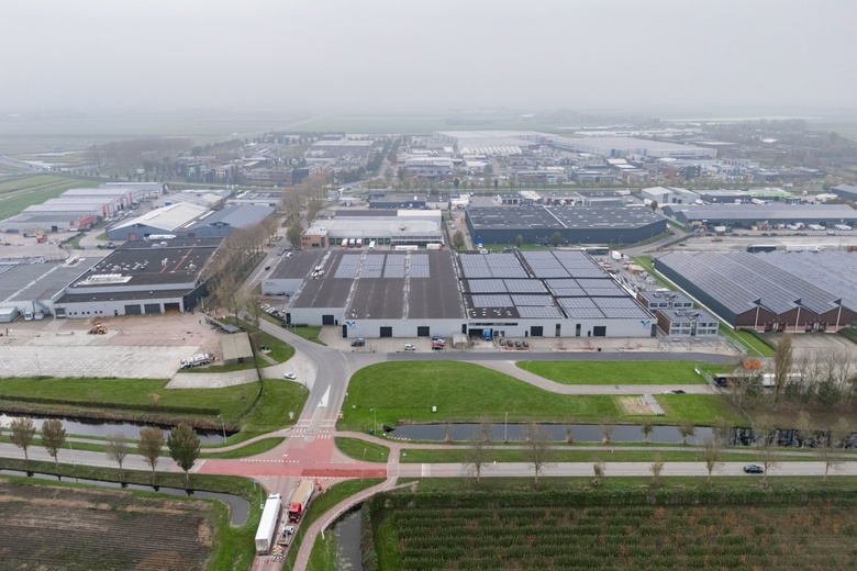 BedrijfsruimteaanCentrale Markt 7<br/> inZwaagdijk-Oost BedrijfsruimteaanCentrale Markt 7<br/> inZwaagdijk-Oost