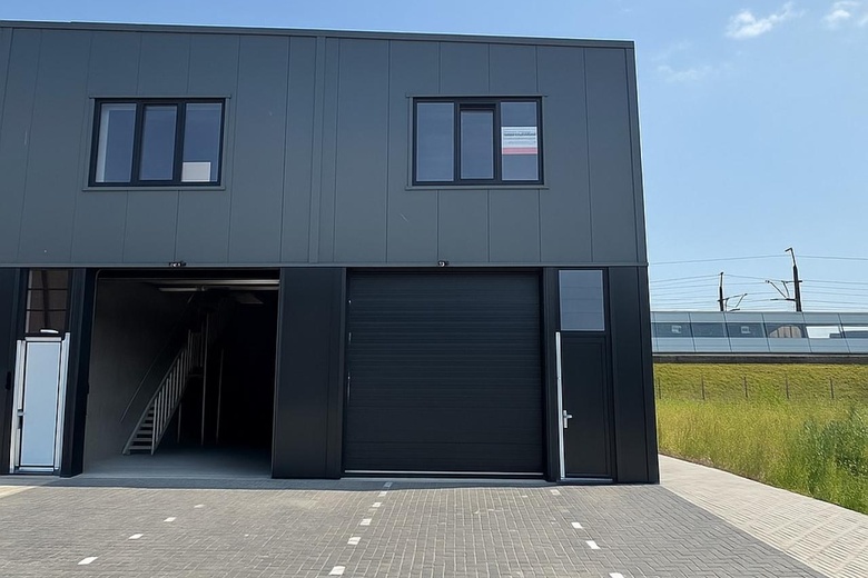 BedrijfsruimteaanVan der Waalsstraat 44<br/> inZoetermeer