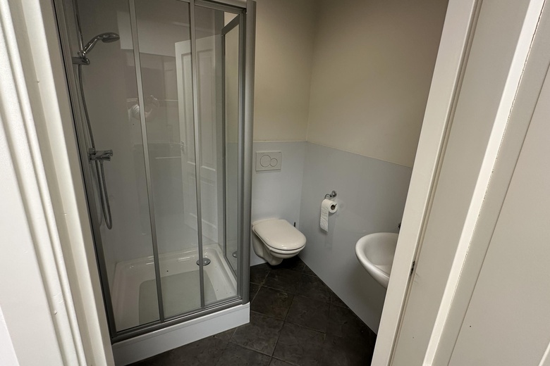 BedrijfsruimteaanJan Tinbergenstraat 19<br/> inReeuwijk BedrijfsruimteaanJan Tinbergenstraat 19<br/> inReeuwijk