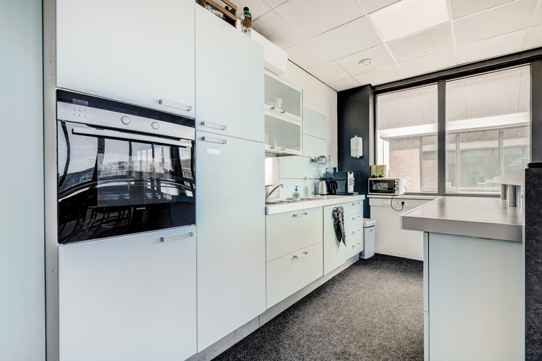 BedrijfsruimteaanWestbaan 275<br/> inMoordrecht BedrijfsruimteaanWestbaan 275<br/> inMoordrecht