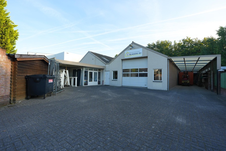 BedrijfsruimteaanBreedijk 19<br/> inHelmond BedrijfsruimteaanBreedijk 19<br/> inHelmond