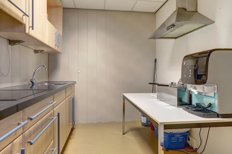BedrijfsruimteaanHenri Dunantstraat 13<br/> inGendt BedrijfsruimteaanHenri Dunantstraat 13<br/> inGendt