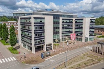 Bekijk foto 5 van Mr D.U. Stikkerstraat 11