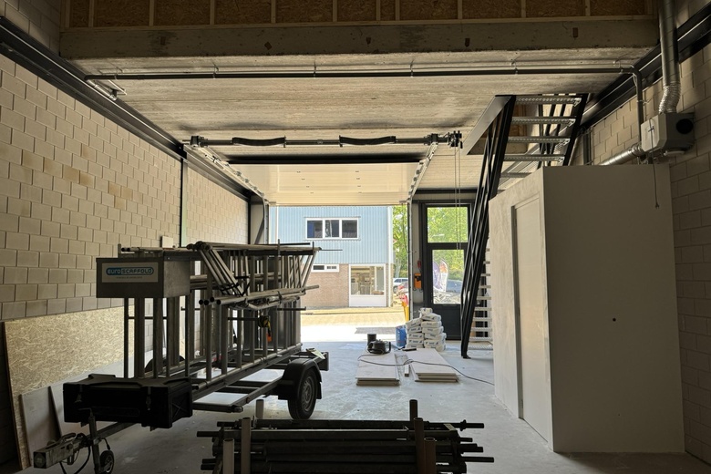 BedrijfsruimteaanAmbachtsstraat 9 c<br/> inPoortugaal