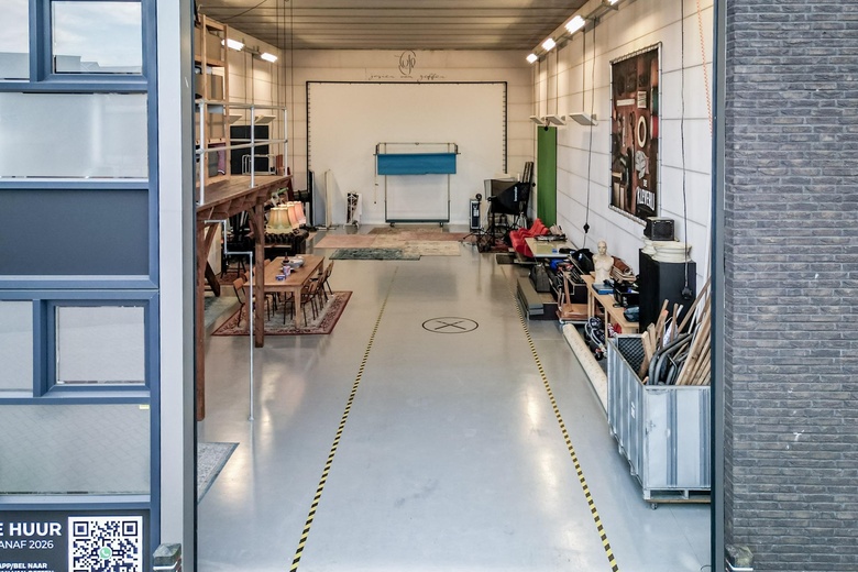 BedrijfsruimteaanMommesstraat 8<br/> inSevenum